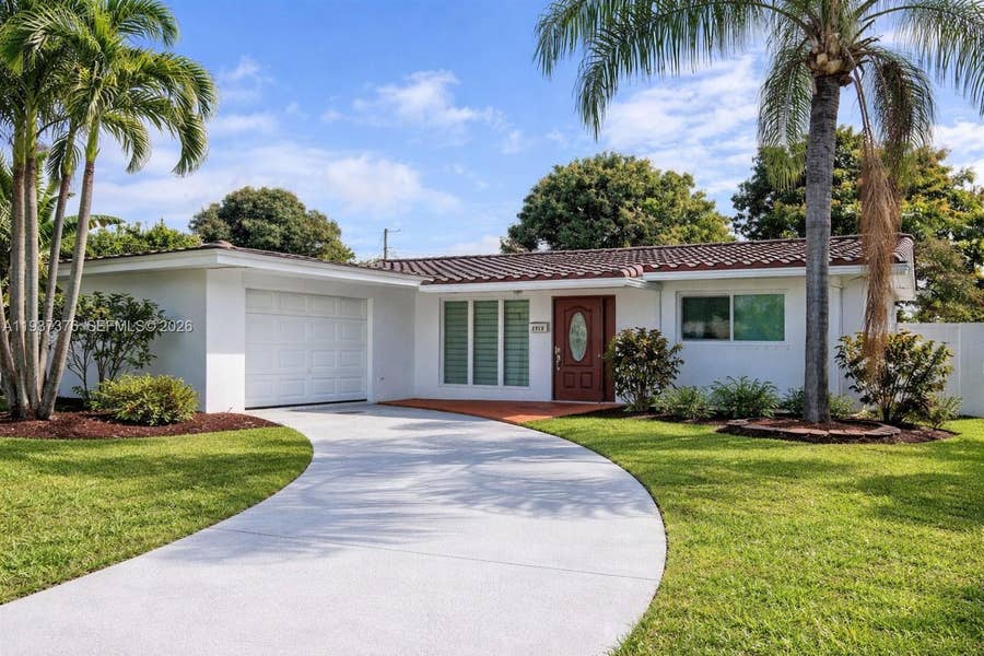 Property photo for 1911 N 44th Avenue, Hollywood, FL