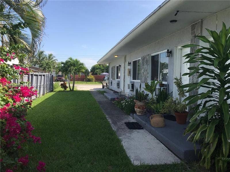Property photo for 6220 Dawson Street, Hollywood, FL