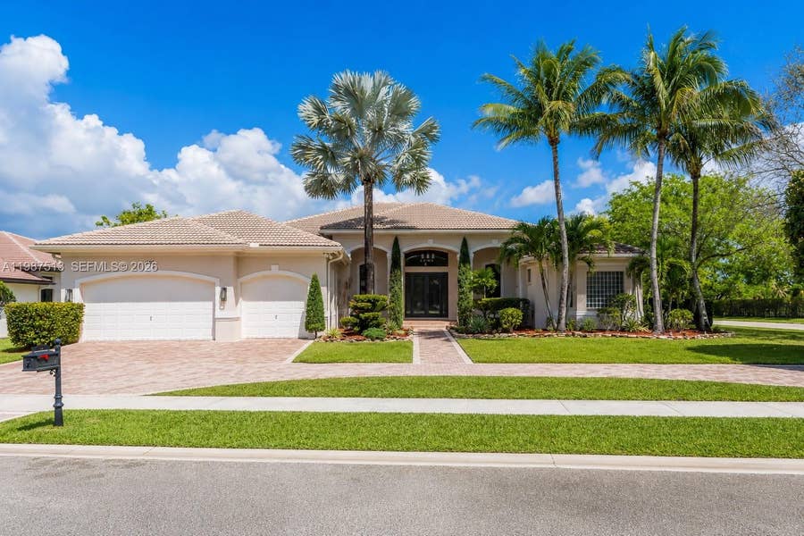 Property photo for 15127 SW 40th Street, Davie, FL