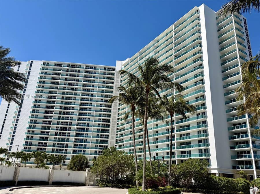 Property photo for 100 Bayview Drive, #528, Sunny Isles Beach, FL