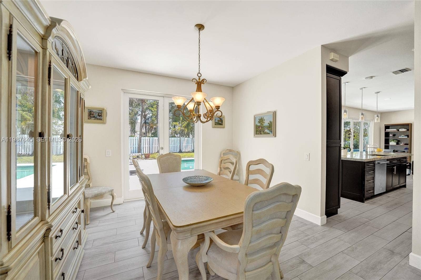 484 Cambridge Drive, Weston, FL 33326 Photo 17
