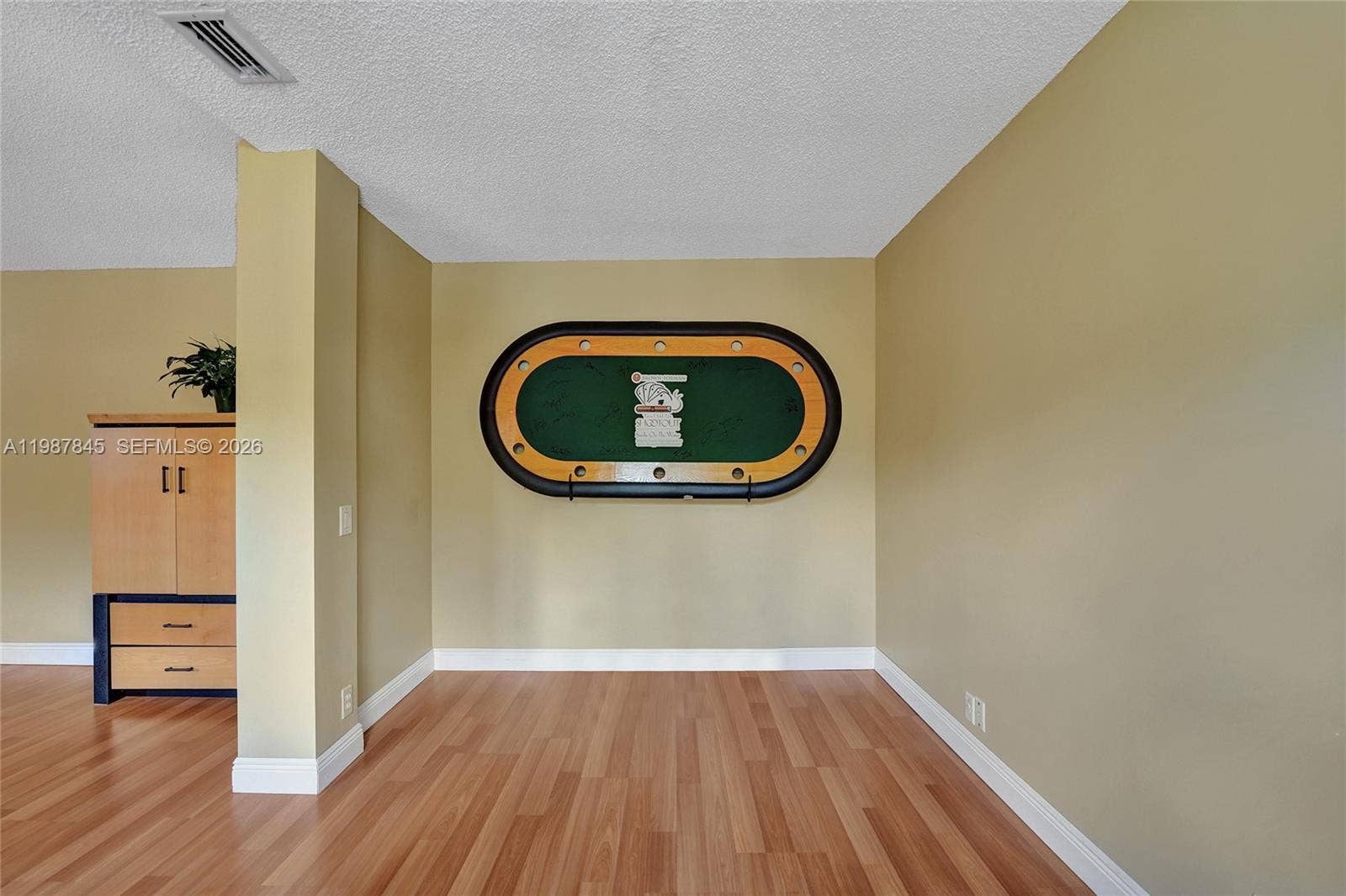 484 Cambridge Drive, Weston, FL 33326 extra area