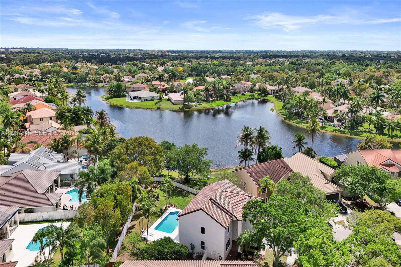 484 Cambridge Drive, Weston, FL 33326 Photo 6