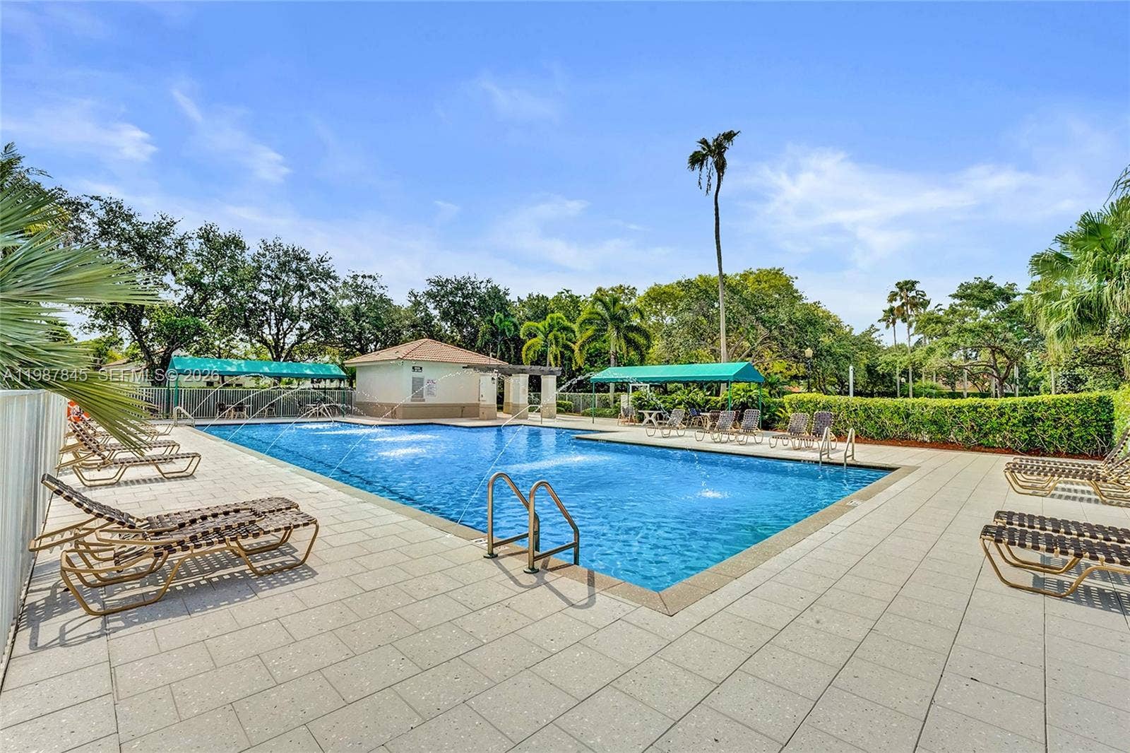 484 Cambridge Drive, Weston, FL 33326 Photo 49
