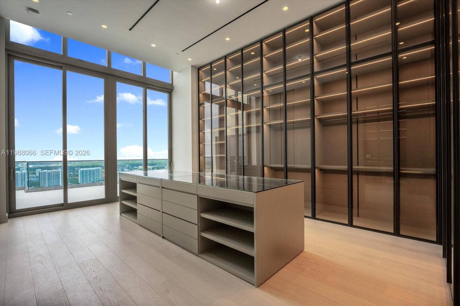 17901 Collins Avenue, #PH-01, Sunny Isles Beach, FL 33160 Photo 46
