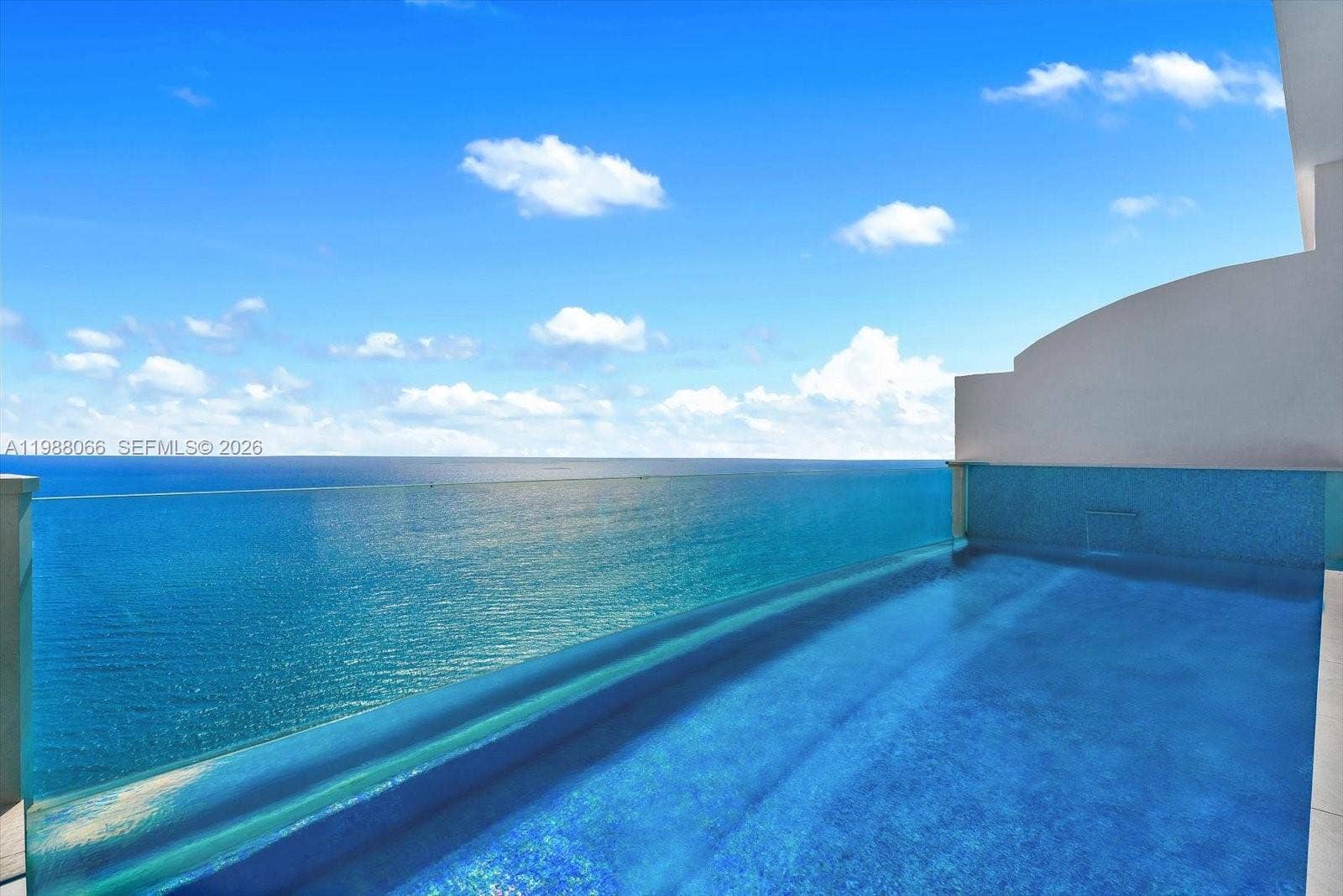 17901 Collins Avenue, #PH-01, Sunny Isles Beach, FL 33160 Photo 30