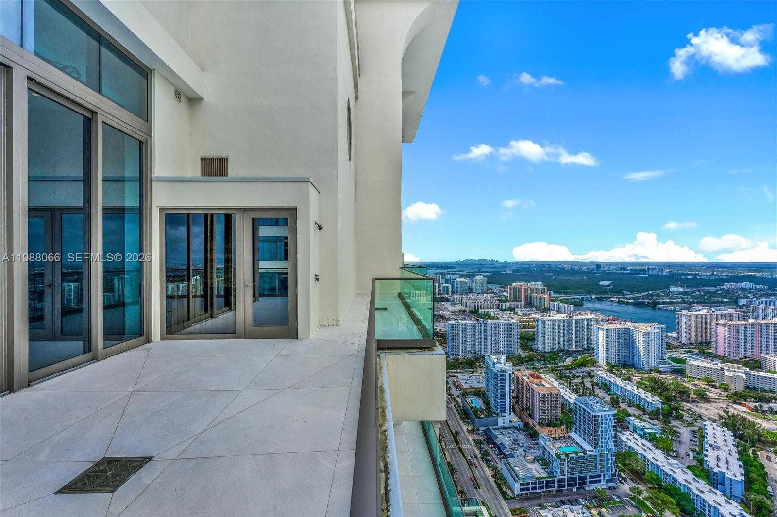 17901 Collins Avenue, #PH-01, Sunny Isles Beach, FL 33160 Photo 50
