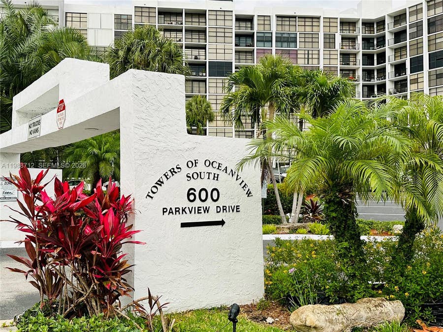 Property photo for 600 E Parkview Drive, #316, Hallandale Beach, FL
