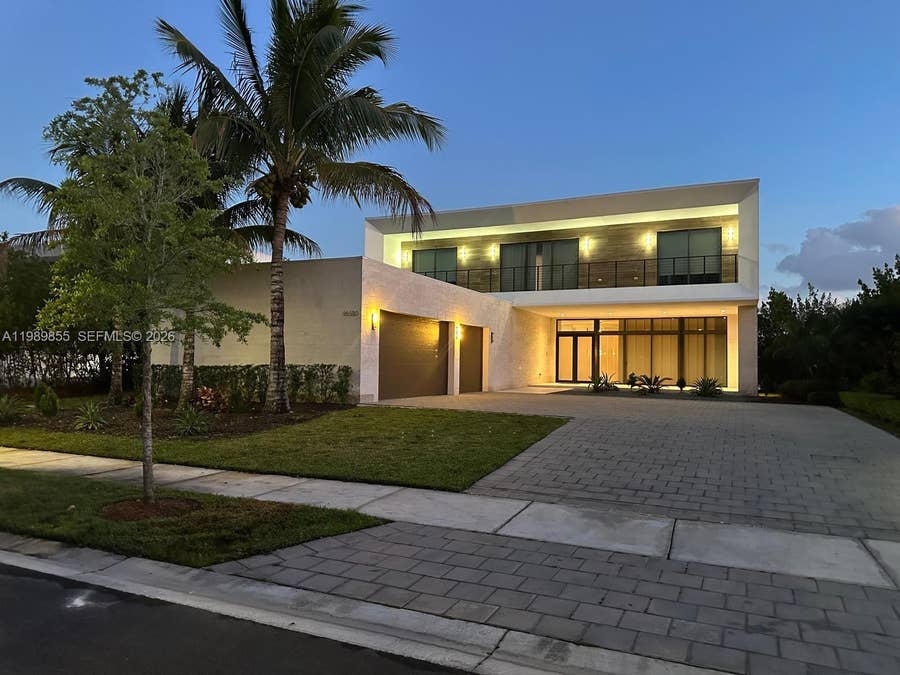 Property photo for 16580 Sunset Way, #16580, Weston, FL