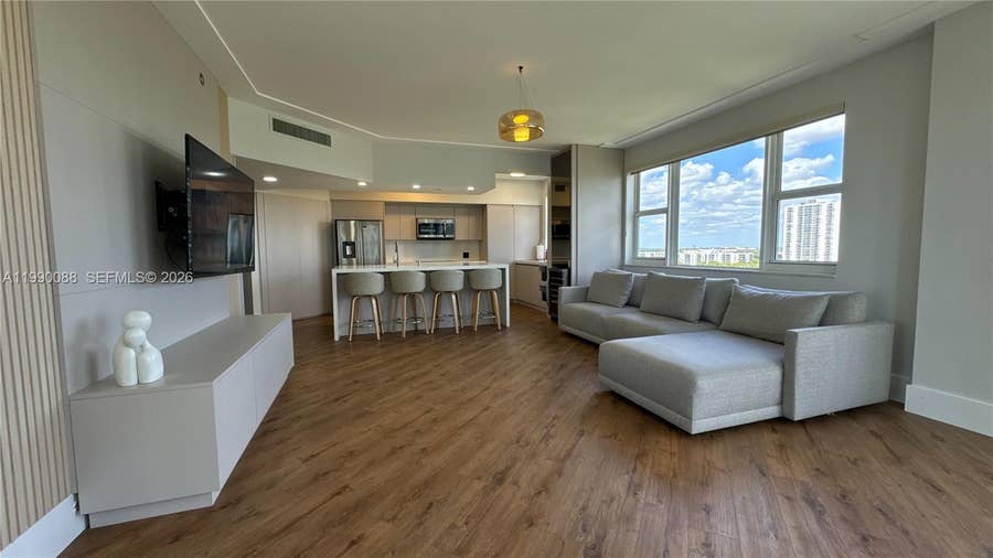 Property photo for 20000 E Country Club Drive, #1016, Aventura, FL