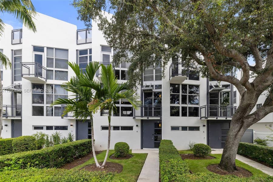 Property photo for 721 SE 12th Court, #4, Fort Lauderdale, FL