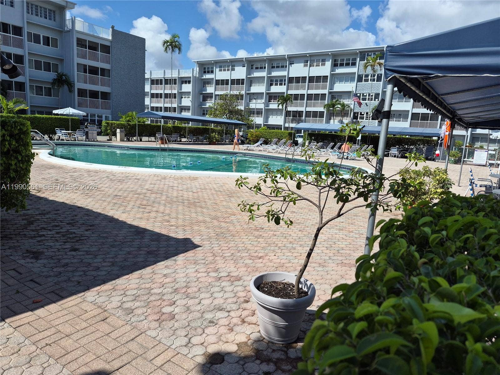 330 SE 2nd Street, #202E, Hallandale Beach, FL 33009 Photo 12