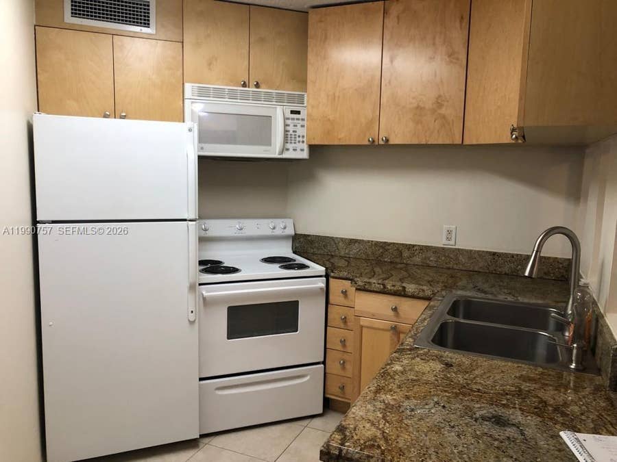 Property photo for 215 Lake Pointe Drive, #103, Oakland Park, FL