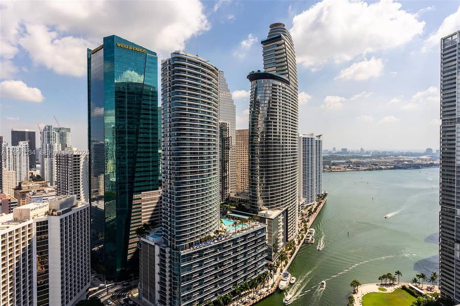 Property photo for 77 SE 5th Street, #2403, Miami, FL