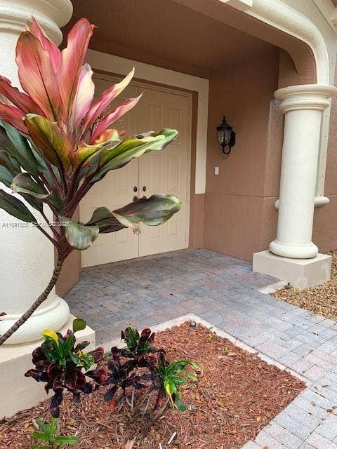 Property photo for 2800 Kinsington Circle, Weston, FL