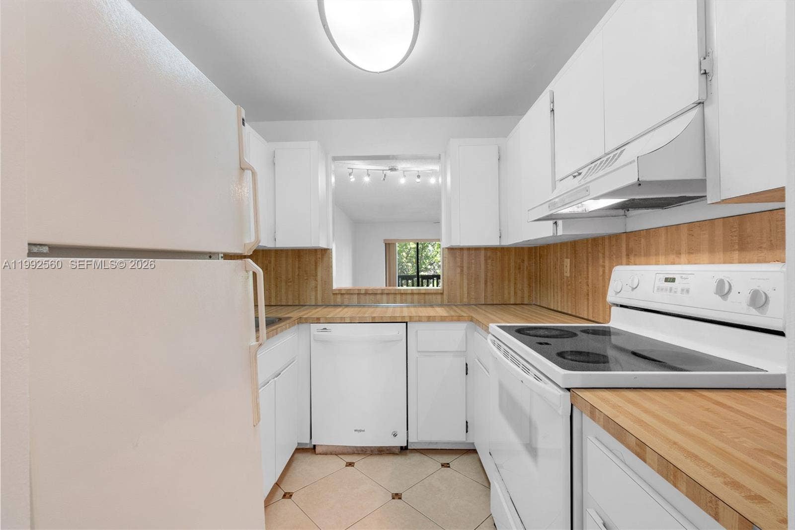 1021 Mockingbird Lane, #302, Plantation, FL 33324 Photo 6