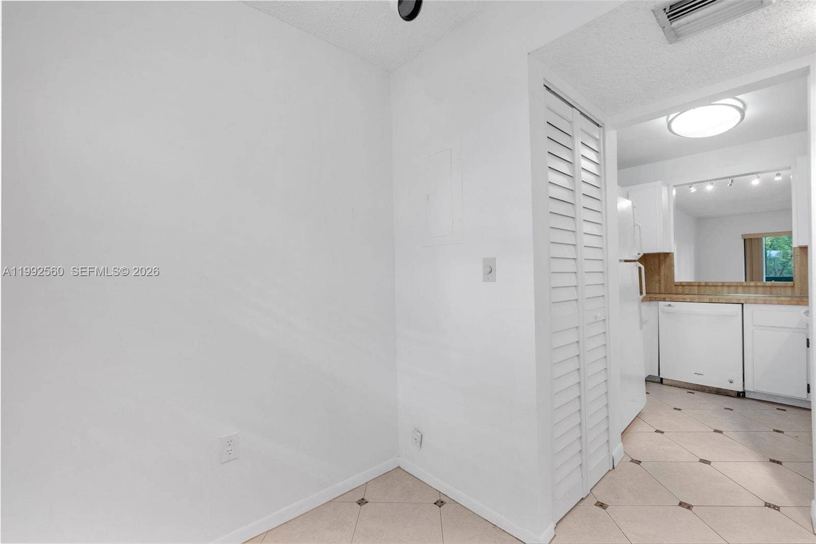 1021 Mockingbird Lane, #302, Plantation, FL 33324 Photo 4