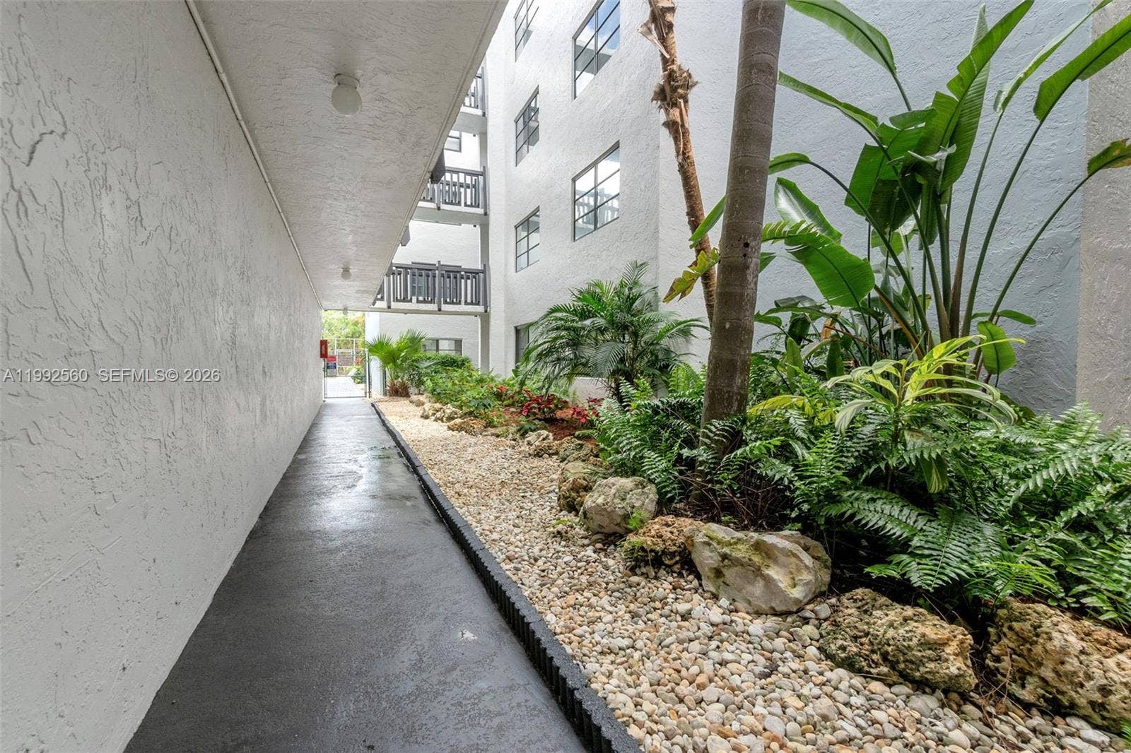 1021 Mockingbird Lane, #302, Plantation, FL 33324 Photo 28