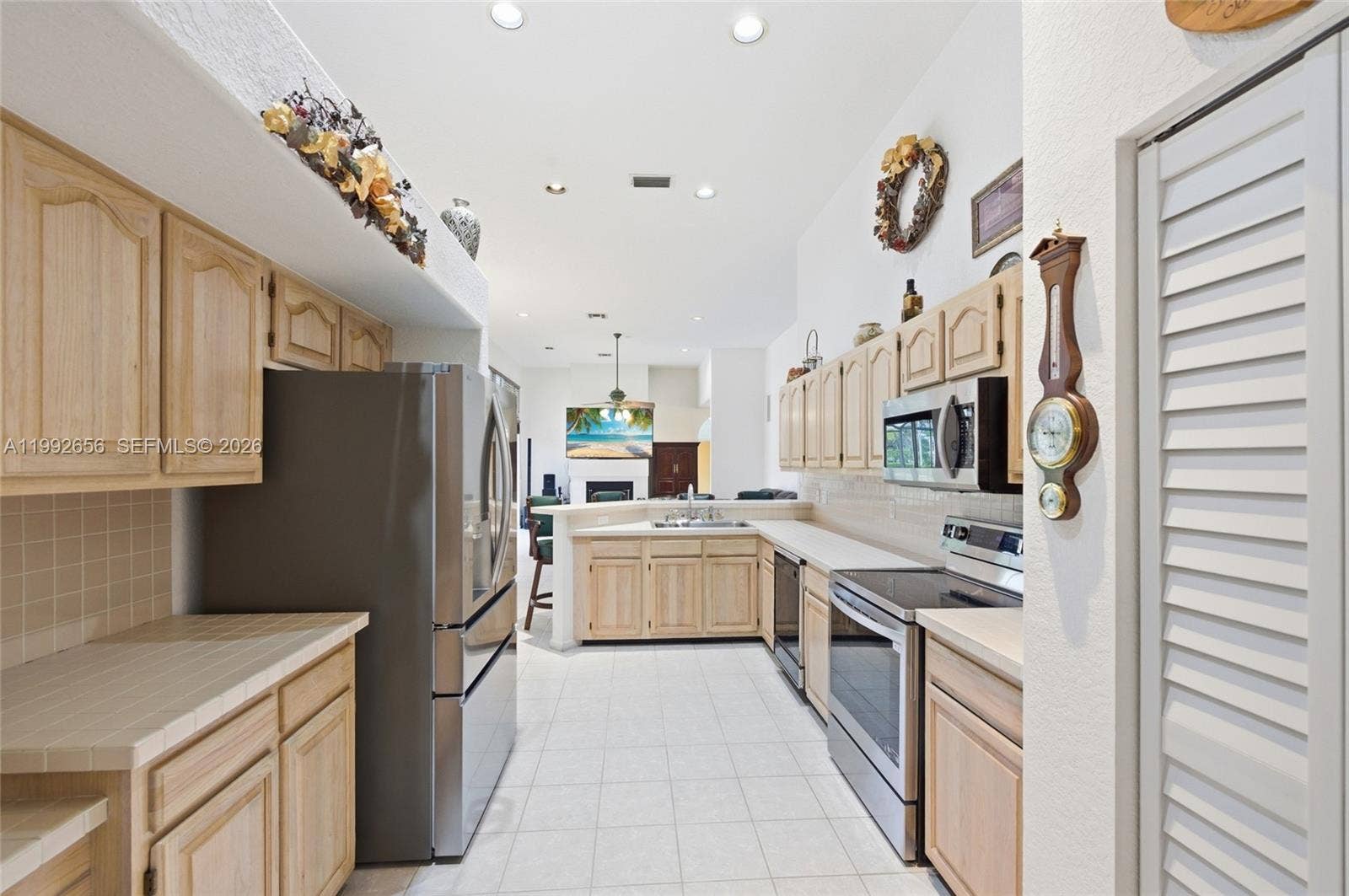 3038 Lakewood Drive, Weston, FL 33332 Photo 18