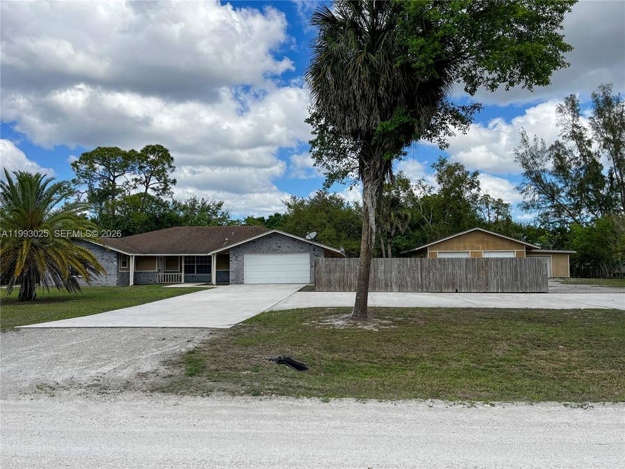 Property photo for 13587 N 77th Place N, West Palm Beach, FL