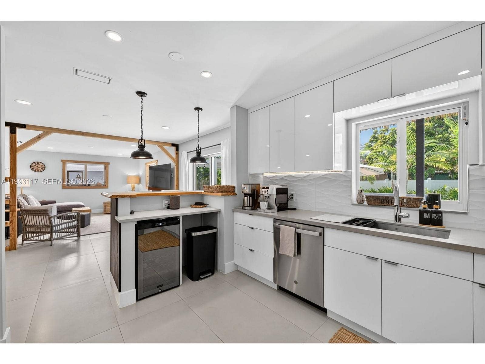 426 SE 3rd Street, Dania Beach, FL 33004 Photo 9
