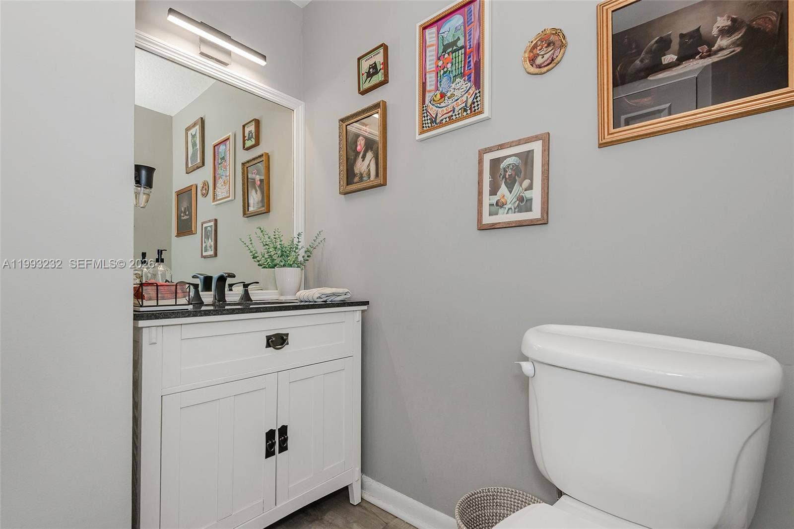 Powder room