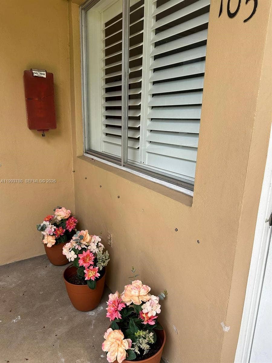 Property photo for 411 S Crescent Drive, #105, Hollywood, FL