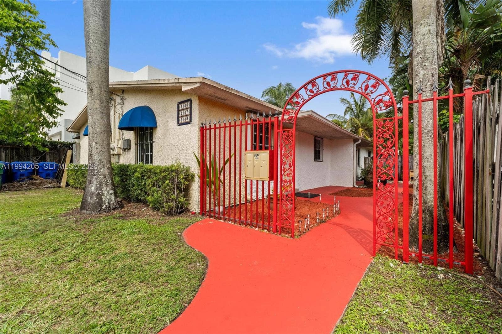 3147 Mcdonald Street, Miami, FL 33133 Photo 2