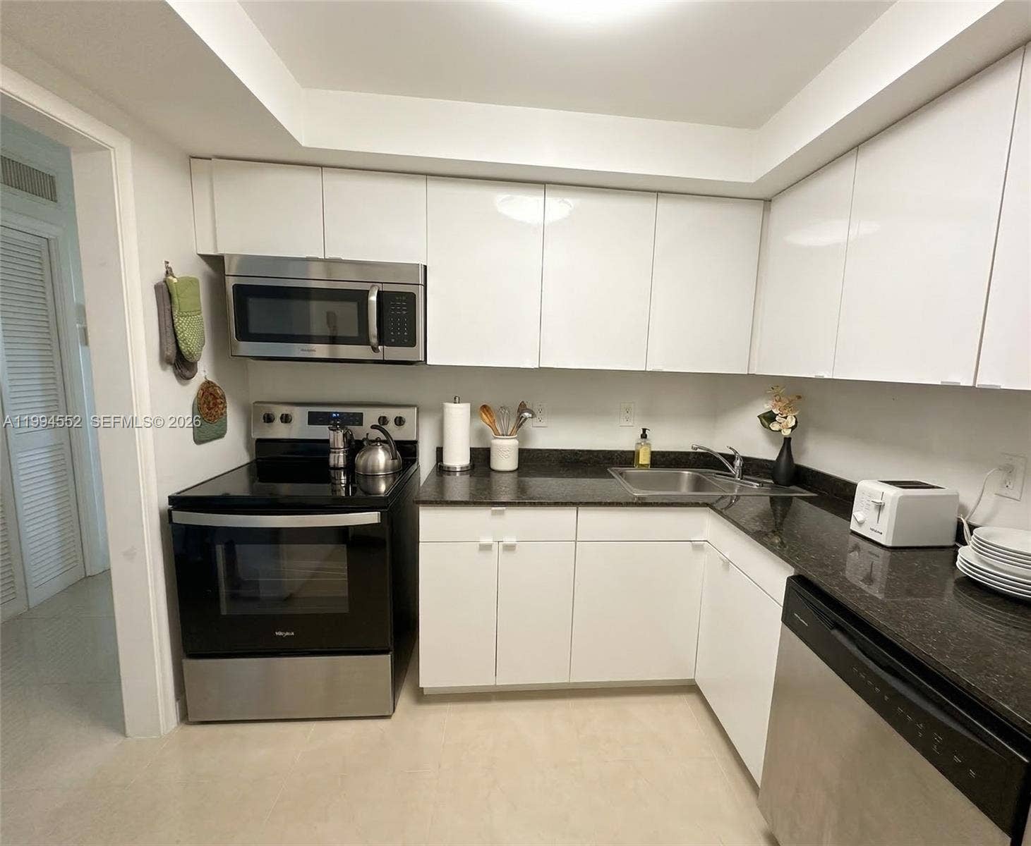 1881 Middle River Drive, #704, Fort Lauderdale, FL 33305 Photo 4
