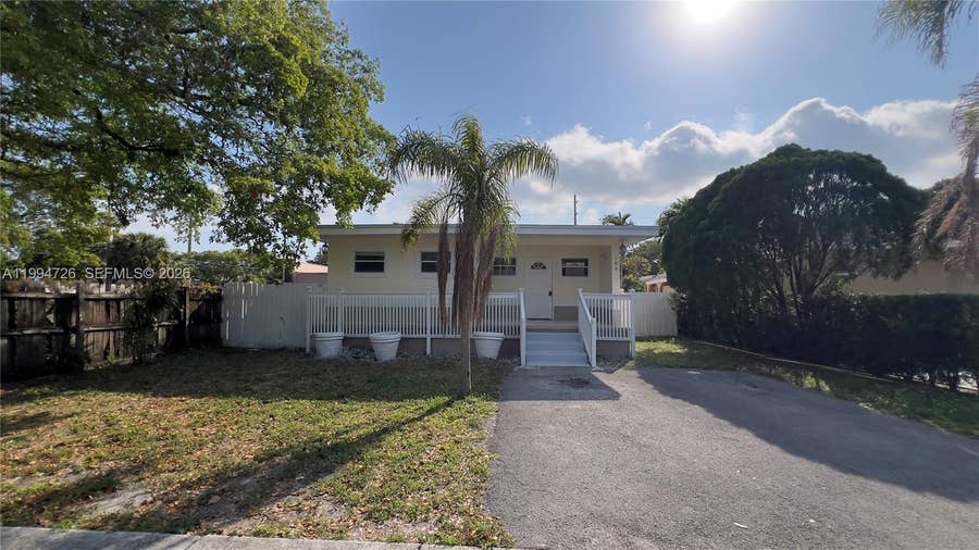 Property photo for 109 SW 1st Avenue, Hallandale Beach, FL