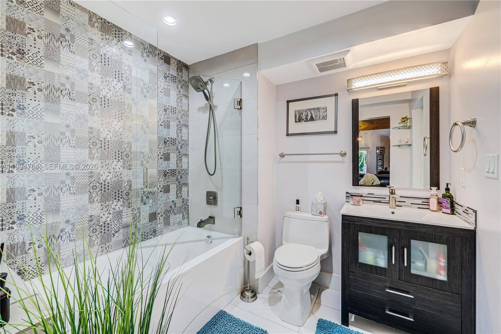 9234 SW 112th Street, Miami, FL 33176 Guest/Pool bathroom main house