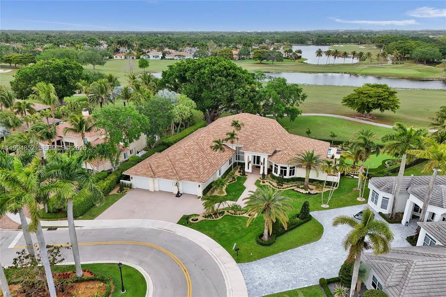 Property photo for 2512 Princeton Court, Weston, FL