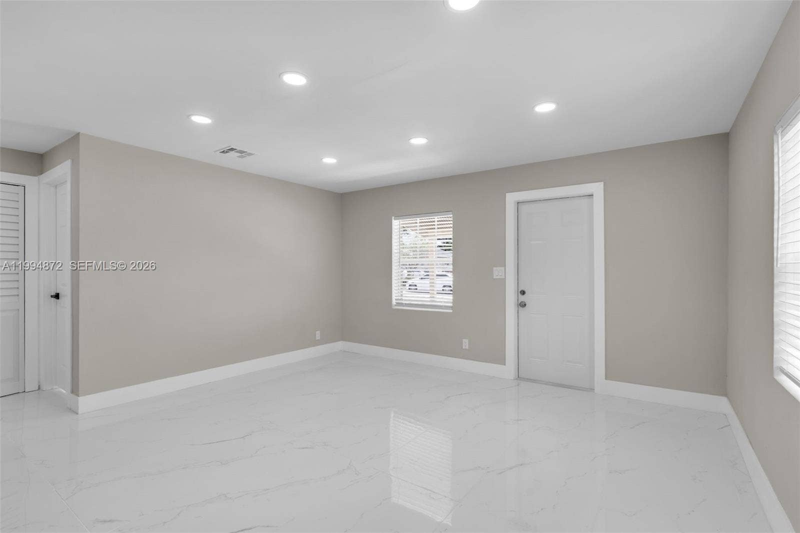 1660 W 26th Street, Riviera Beach, FL 33404 -
