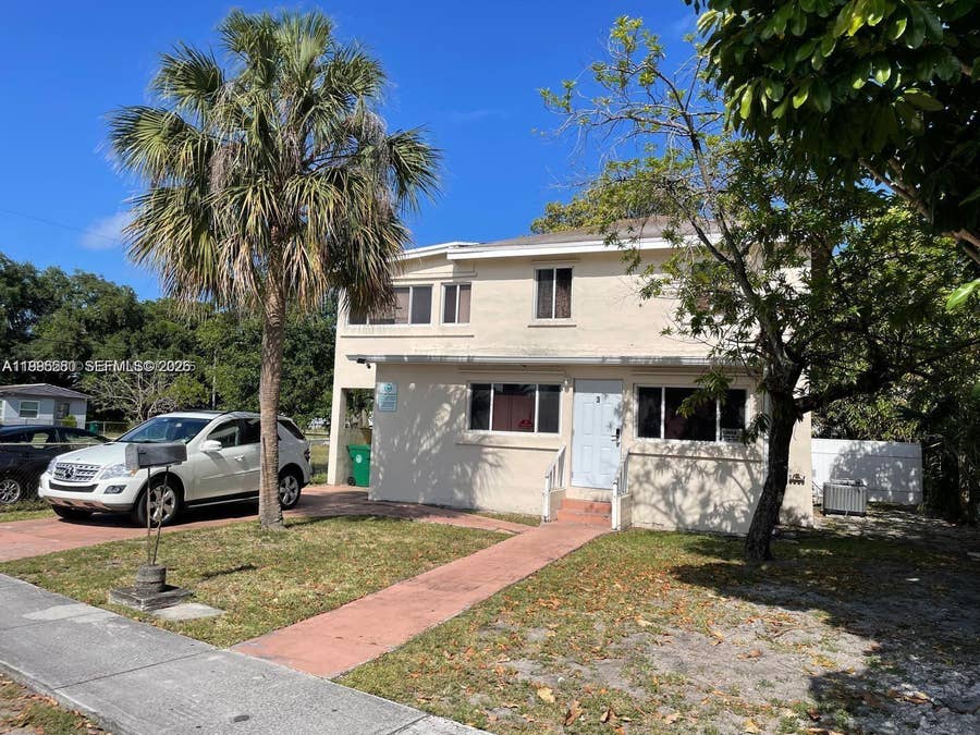 Property photo for 3 SW 7th Avenue, Dania Beach, FL