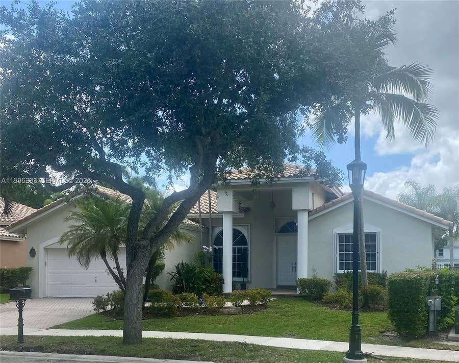 Property photo for 3066 Lakewood Circle, #3066, Weston, FL