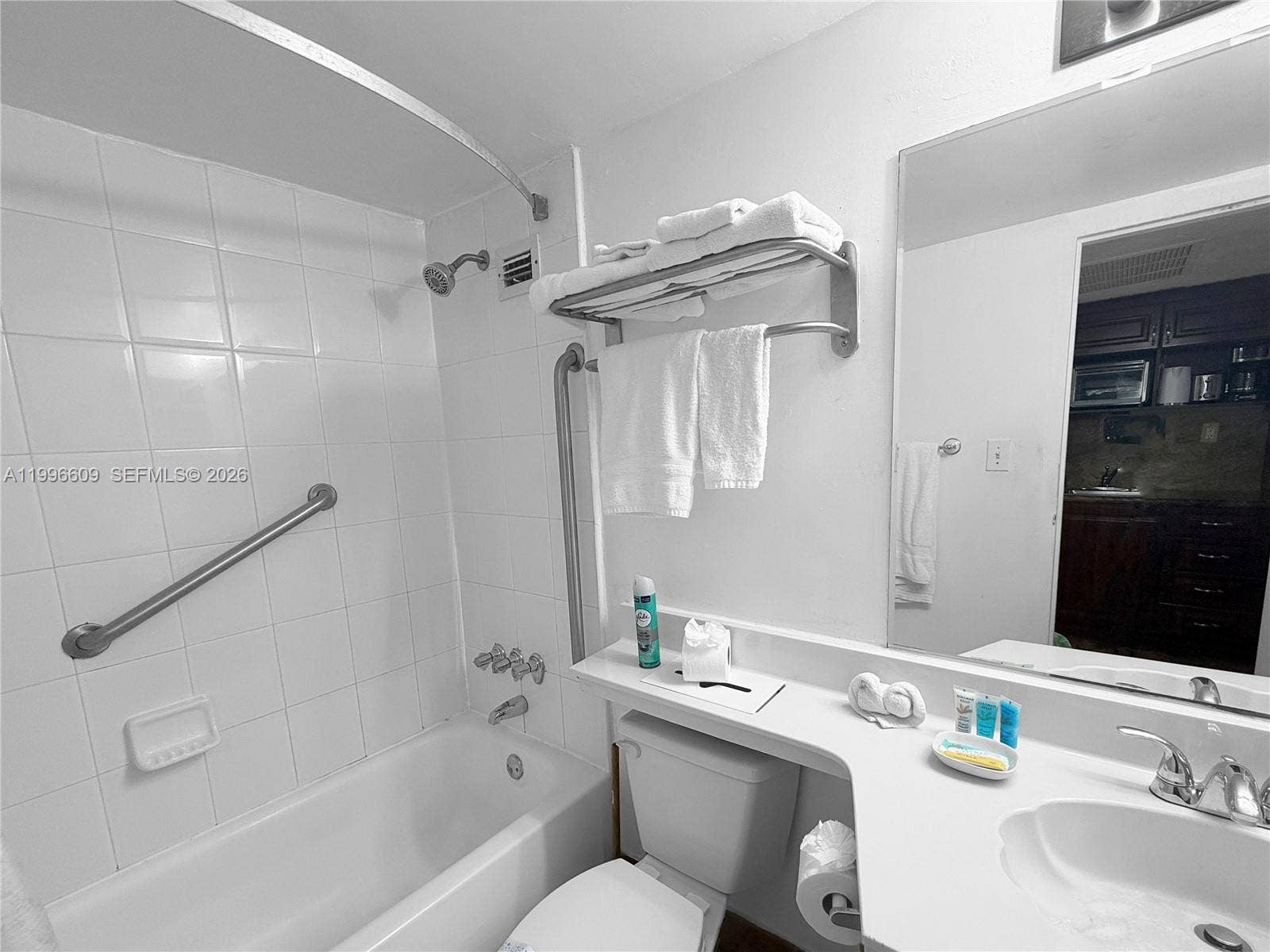 19201 Collins Avenue, #623, Sunny Isles Beach, FL 33160 Photo 6