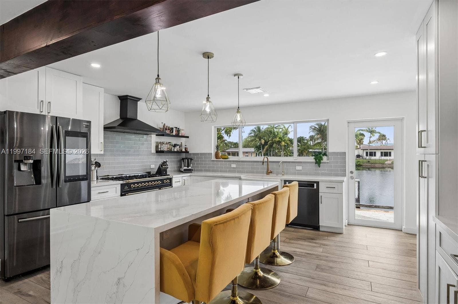 717 NW 30th Street, Wilton Manors, FL 33311 Photo 3