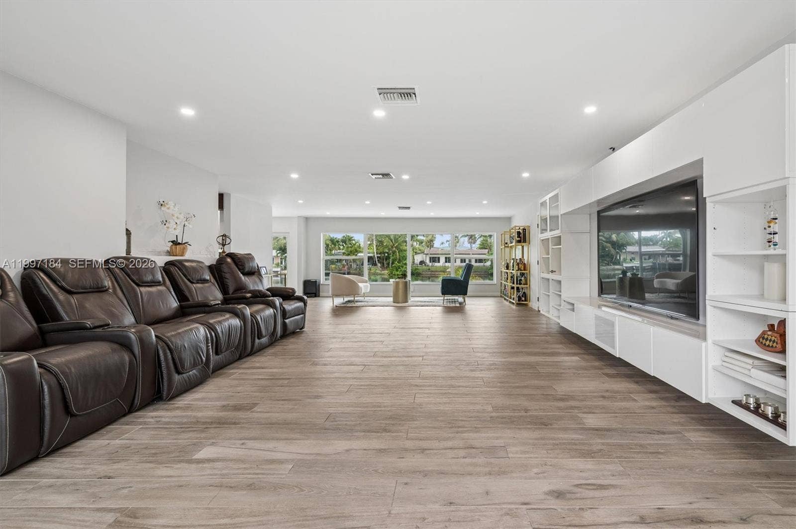 717 NW 30th Street, Wilton Manors, FL 33311 Photo 9