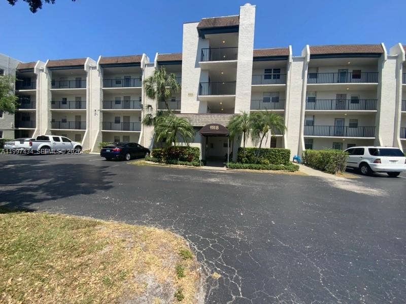 Property photo for 9311 Orange Grove Drive, #405, Davie, FL