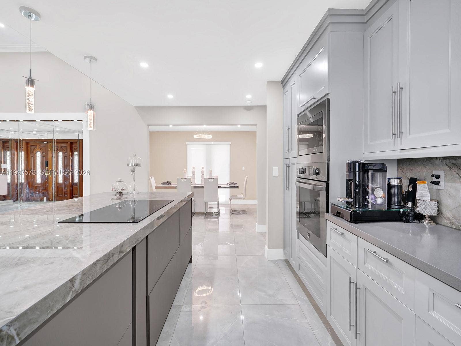 621 E Tropical Way, Plantation, FL 33317 Photo 13