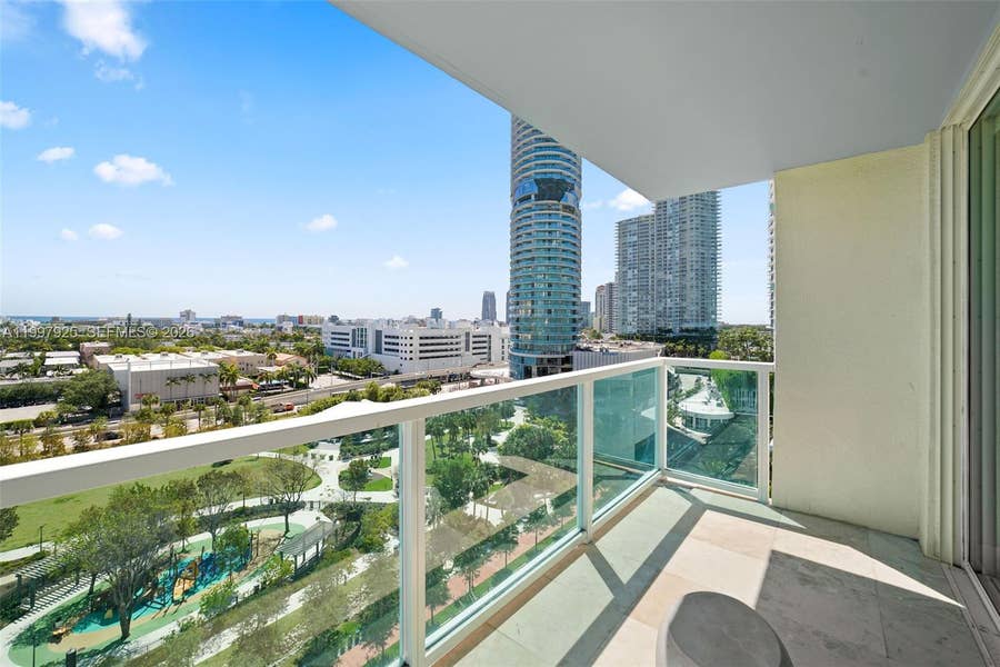 Property photo for 650 West Avenue, #1104, Miami Beach, FL