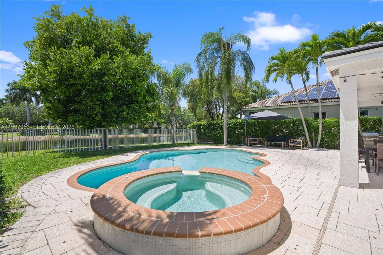 1317 Chenille Circle, Weston, FL 33327 Spa and Pool