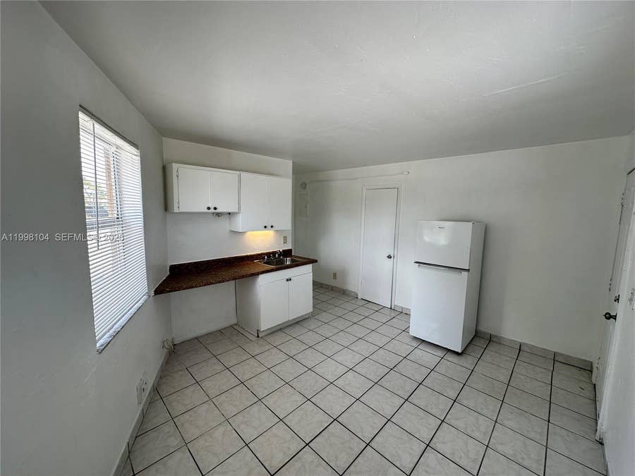 Property photo for 701 NW 7th Avenue, #1, Hallandale Beach, FL