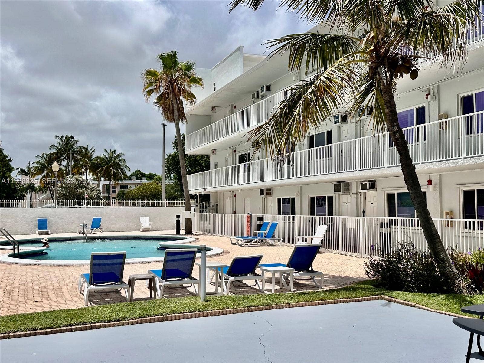 1480 S Ocean Boulevard, #104, Lauderdale-By-The-Sea, Lauderdale By The Sea, FL 33062 Photo 2