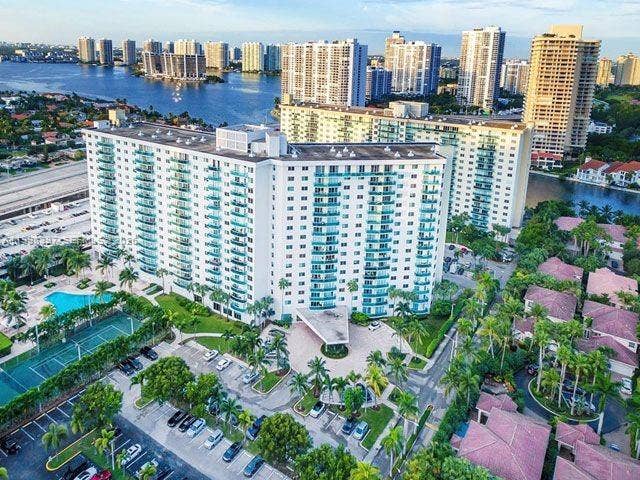 Property photo for 19390 Collins Avenue, #1623, Sunny Isles Beach, FL