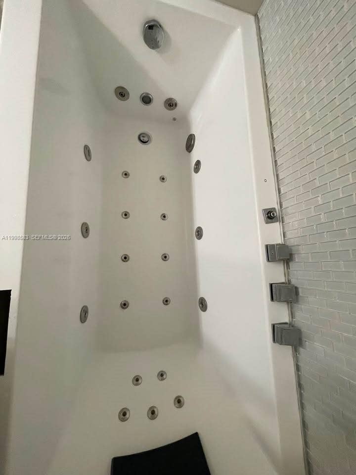 209 N Fort Lauderdale Beach Boulevard, #12E, Fort Lauderdale, Fort Lauderdale, FL 33304 Photo 13