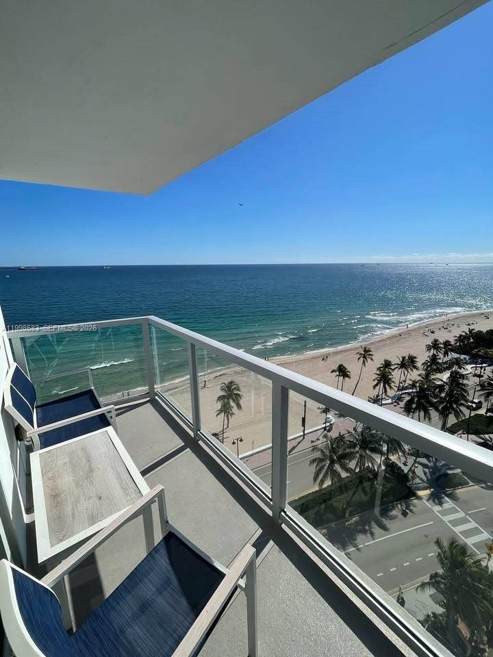 209 N Fort Lauderdale Beach Boulevard, #12E, Fort Lauderdale, Fort Lauderdale, FL 33304 Photo 2