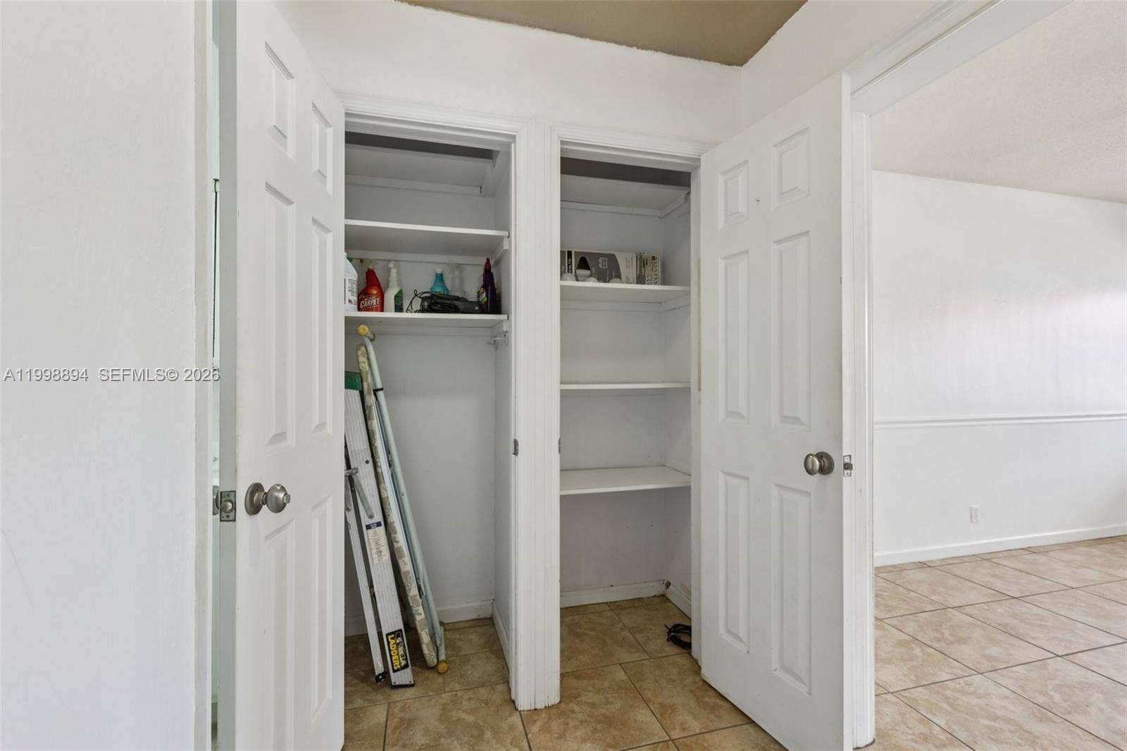 22 SE 3rd Terrace, #18, Dania Beach, FL 33004 Additional Closets