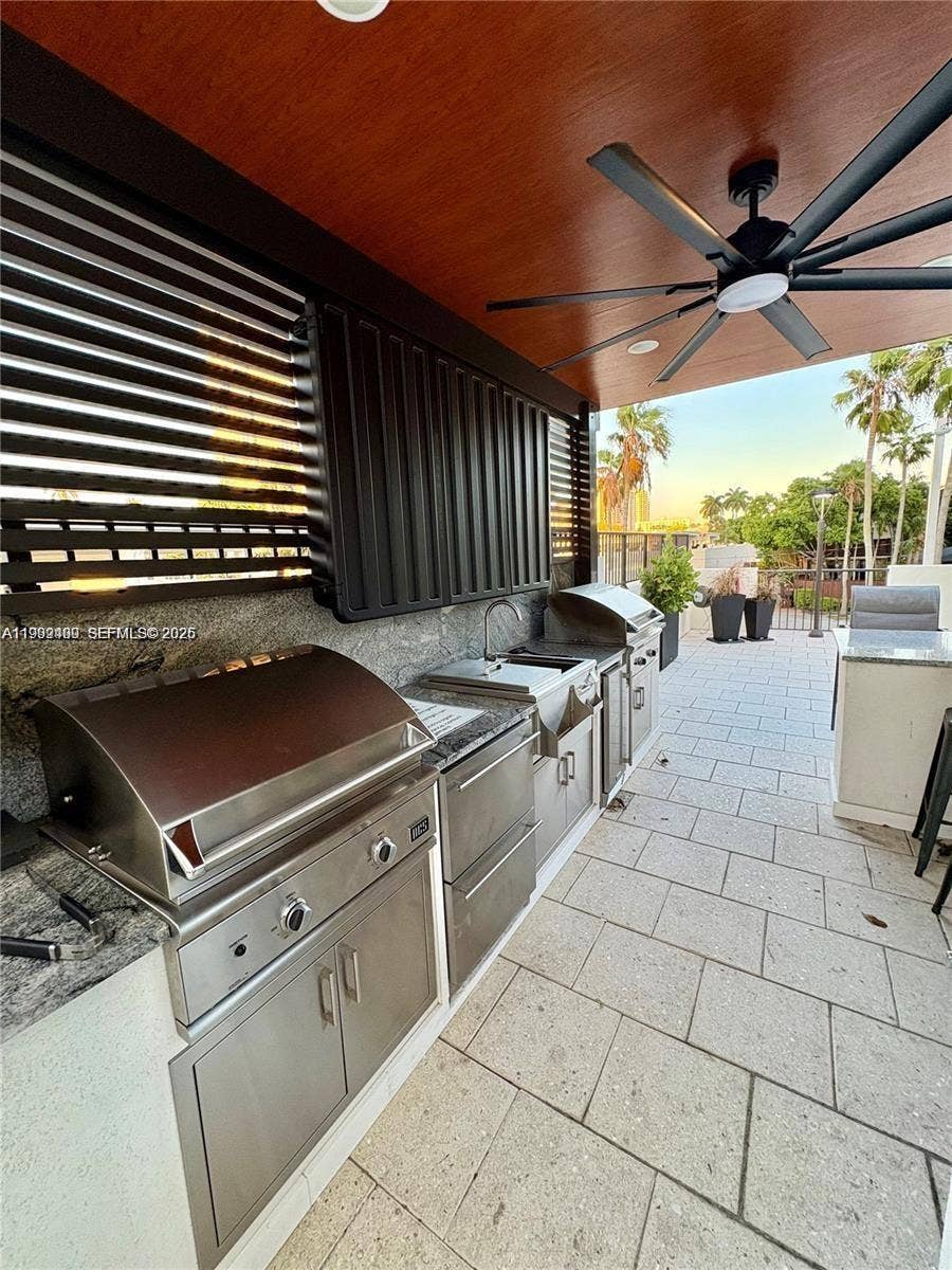 340 Sunset Drive, #407, Fort Lauderdale, FL 33301 BBQ pergola with TV