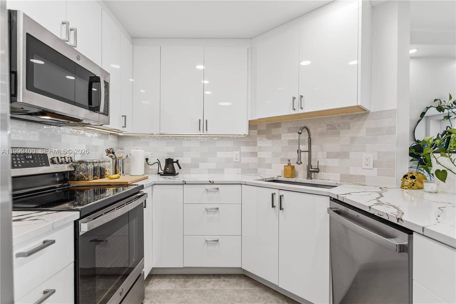 340 Sunset Drive, #407, Fort Lauderdale, FL 33301 Photo 6